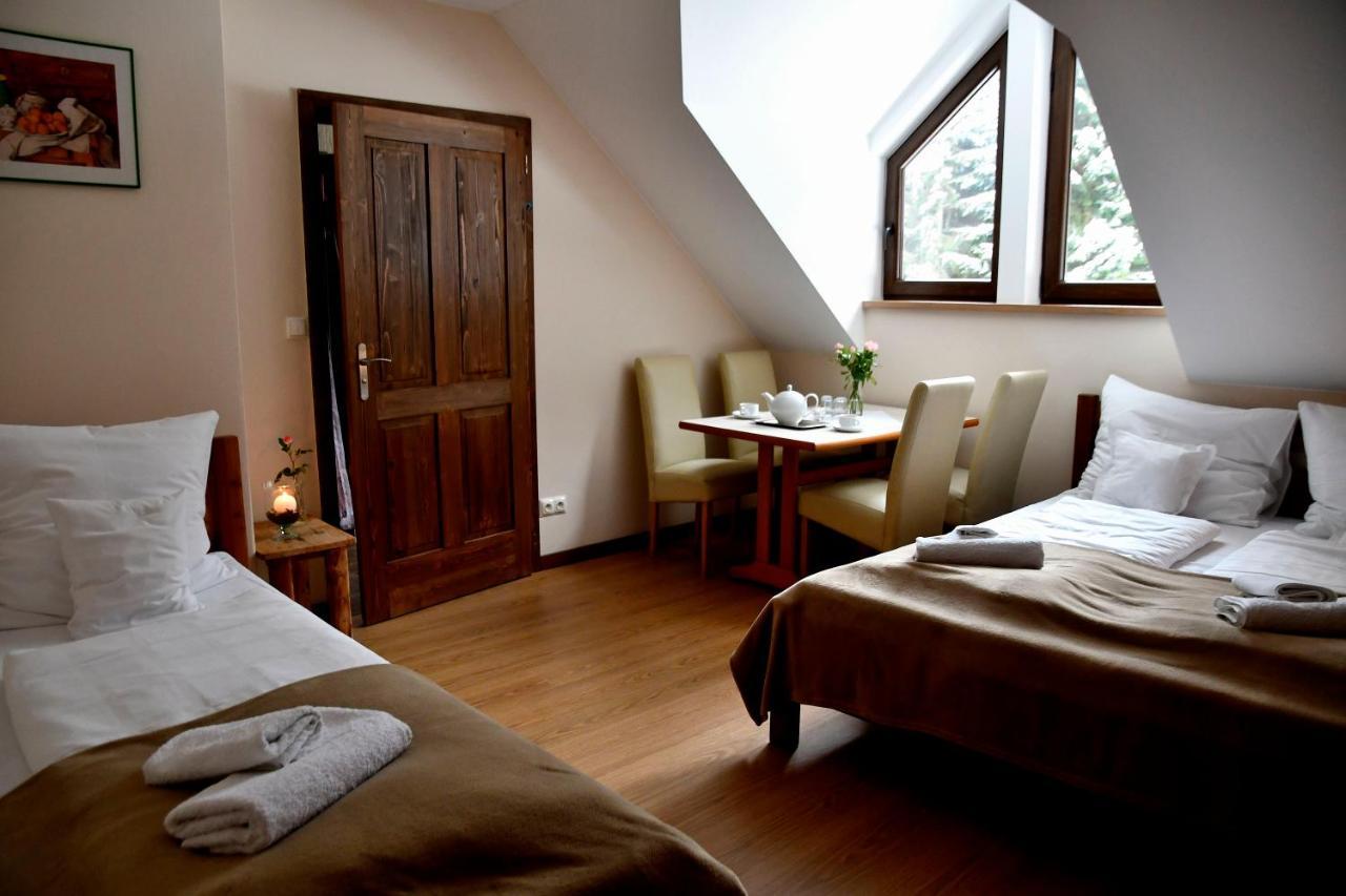 Gosciniec Pod Lubomirem Bed and Breakfast Weglowka  Exteriör bild
