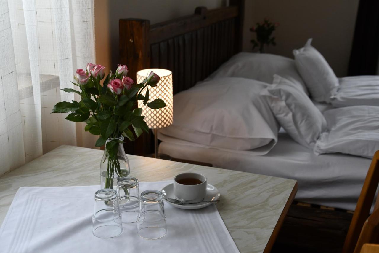 Gosciniec Pod Lubomirem Bed and Breakfast Weglowka  Exteriör bild